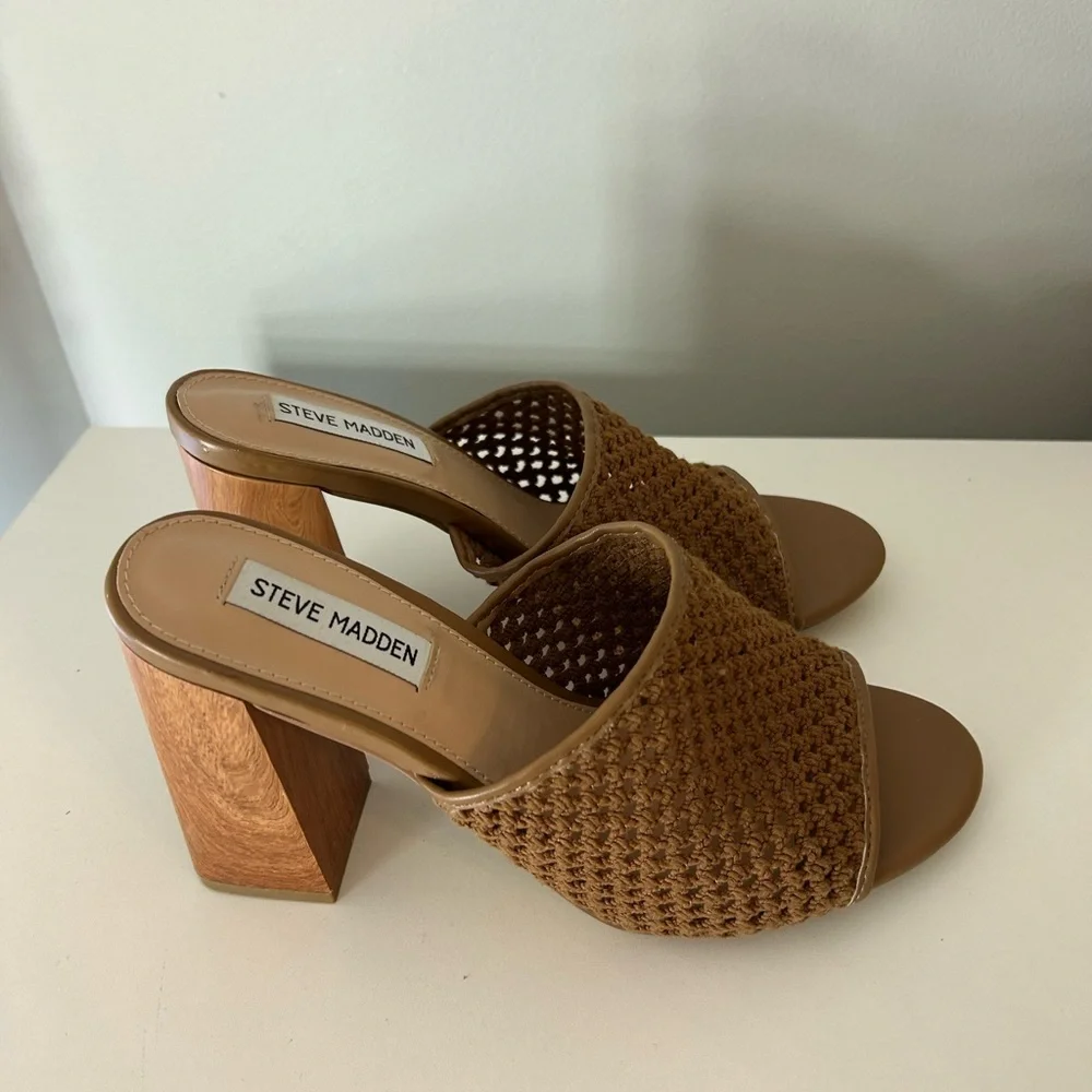 Steve Madden Cataleya Block Heel Sandal